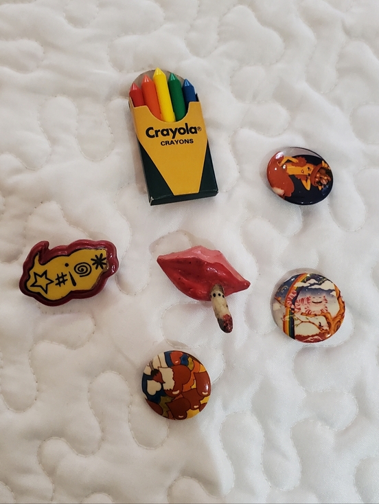 Source Unknown Jewelry - Vintage 70's Pins